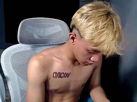 naughtyboyloy_0 webcam