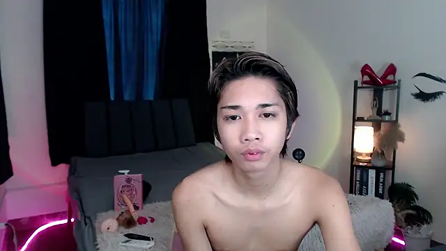 Ivoryhotcummer webcam