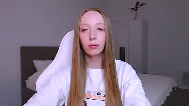 Luna_insniity webcam