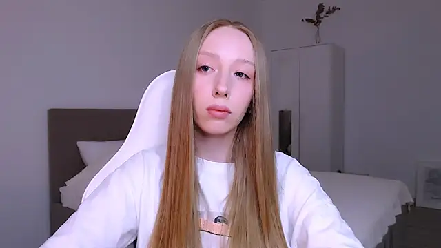 Luna_insniity webcam