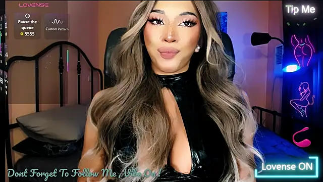xUrGoddess_Bellax webcam