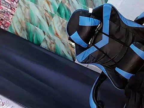 Scarlet_foxy69 webcam