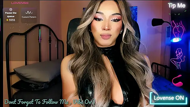 xUrGoddess_Bellax webcam