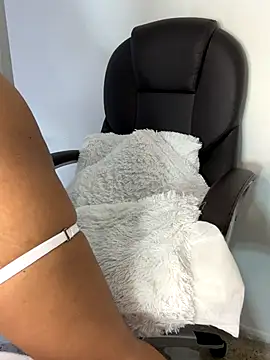 Webcam Model (_Isabella_1)  is live.Free join now!