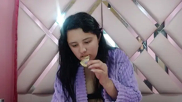 Live sex cam of nathaly_low1