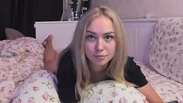 MaryDreaminess webcam