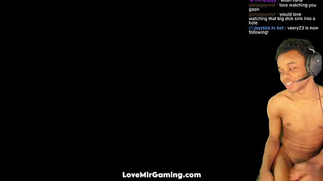 lovemirgaming - Lovemirgaming's free webcam - UK Sex Cams