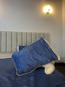 mia_roswell - Mia_Roswell's free webcam