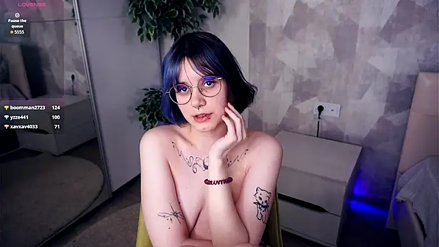 kellepourier - KellePourier's free webcam