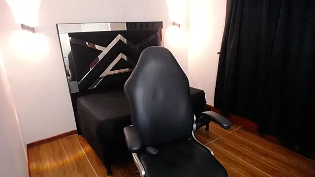 MarianaRojas_ webcam