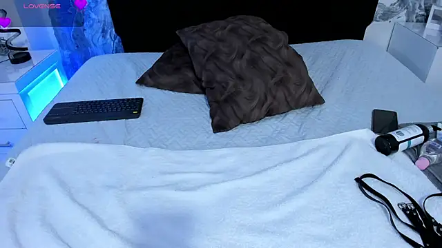 lilithDraven_ webcam