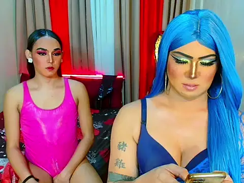 02HornyCumTrans webcam