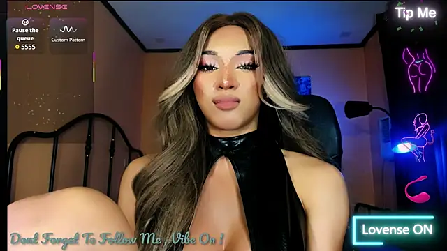 xUrGoddess_Bellax webcam