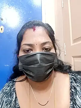 Tamil_Mithra webcam