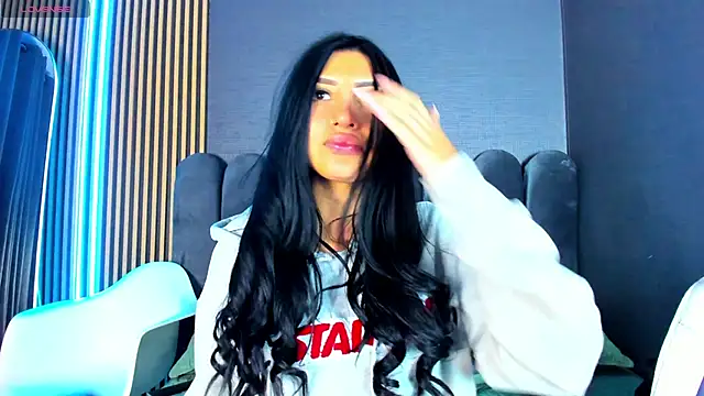 Nicolette_ks_ webcam