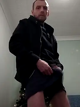 CrookedBunk3527 webcam