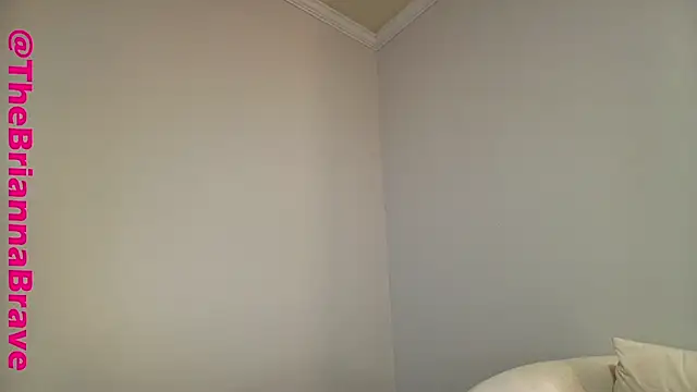 BriannaBrave webcam