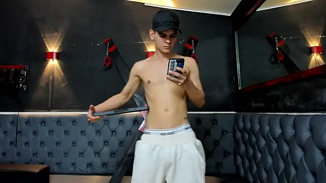 liam_coleman25 webcam