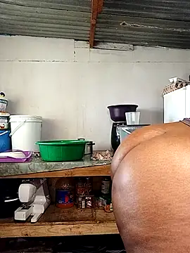 curvyloneah75 - Curvyloneah75's free webcam