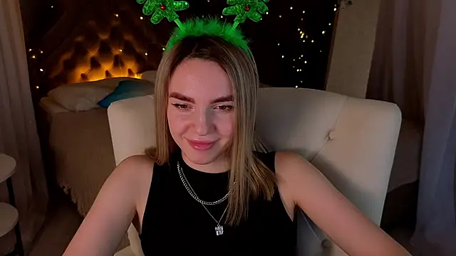 molly_crystal webcam