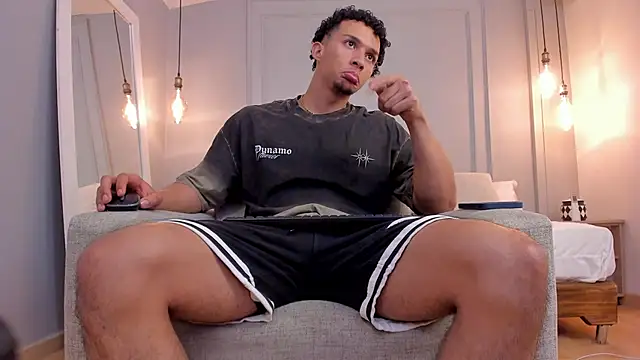 Dominick_star webcam