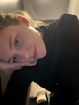 valenciashock - ValenciaShock's free webcam