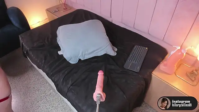 Hillary_Collins1 webcam