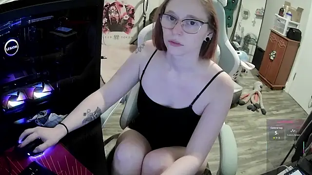 LilyFoxxx