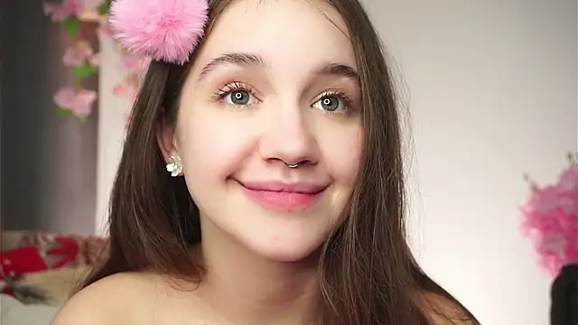 amilewis (F teen) - Ferri touch on my clit ❤️