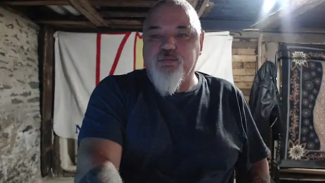 Newfiesausage1972 webcam