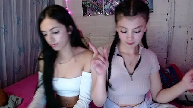 pamelaa_reyess_2 (Ask my age) - Scissors for daddy🎈