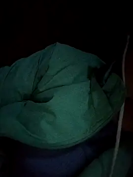 Webcam Model (Sinejdk3)  is live.Free join now!