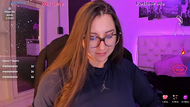 Roxxanne_Bail webcam