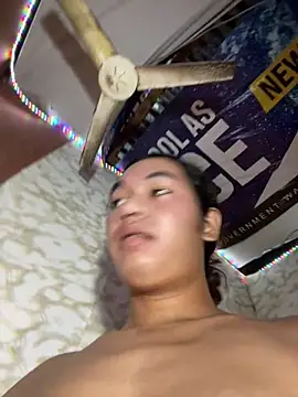 youryummybaby webcam