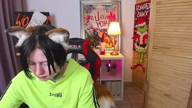 BakugoKatsuki webcam