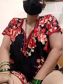 Webcam Model (Priyanka_30)  is live.Free join now!