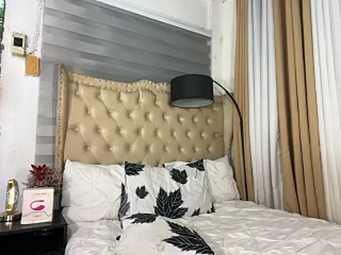 Innocent_yanixx69's room