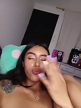 sweetdubros2 (F young) - Ride dildo anal🍆😏