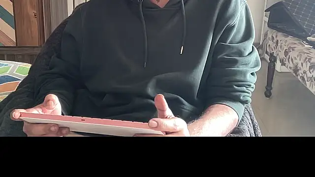 makemeawareaah (M young) - Wear Saree <3