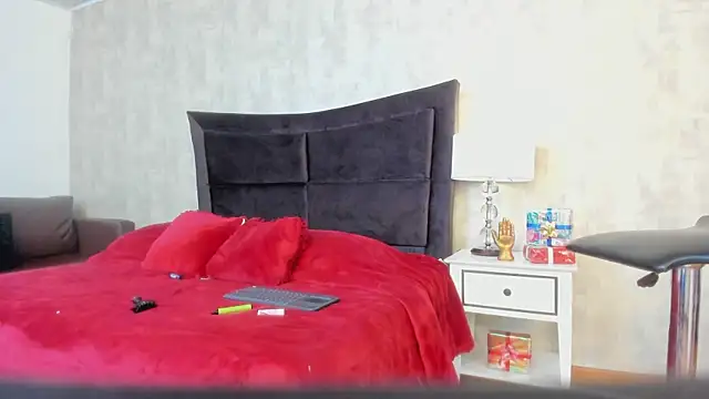 NahomyCarther's room