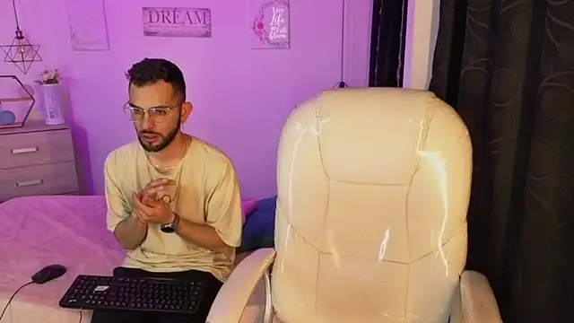 annie_and_ryan webcam