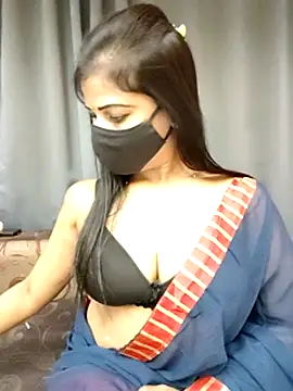 Webcam Model (Misss-julli)  is live.Free join now!