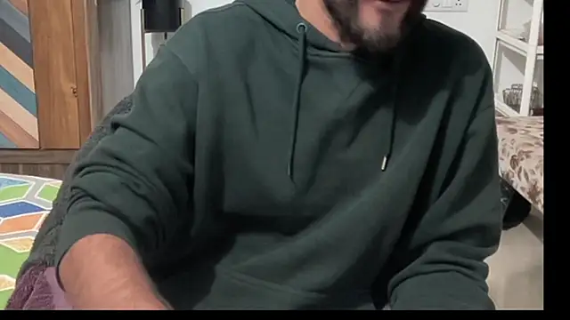 makemeawareaah (M young) - Wear Saree <3