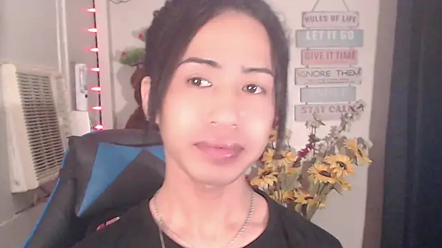 Miracle_TheBrat webcam