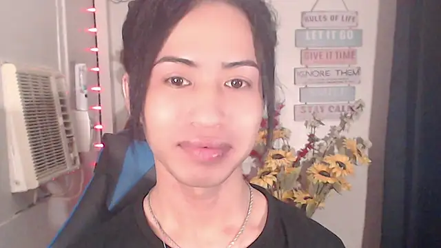 Miracle_TheBrat webcam