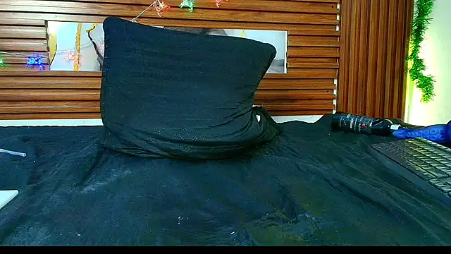 Evelin_thompsson webcam