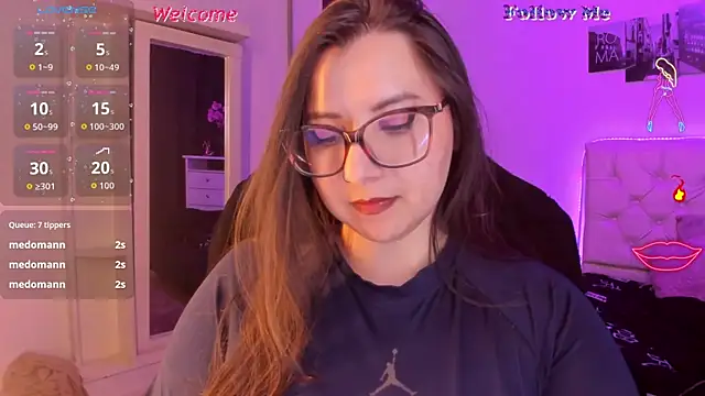 Roxxanne_Bail webcam