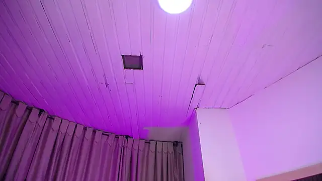 tamararosses - Tamararosses's free webcam