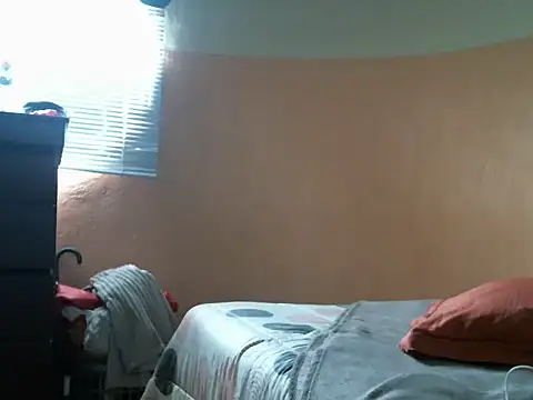 Pretty_miss_devilxxx35 webcam