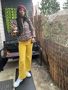 Squirt-Fuck-Queen webcam